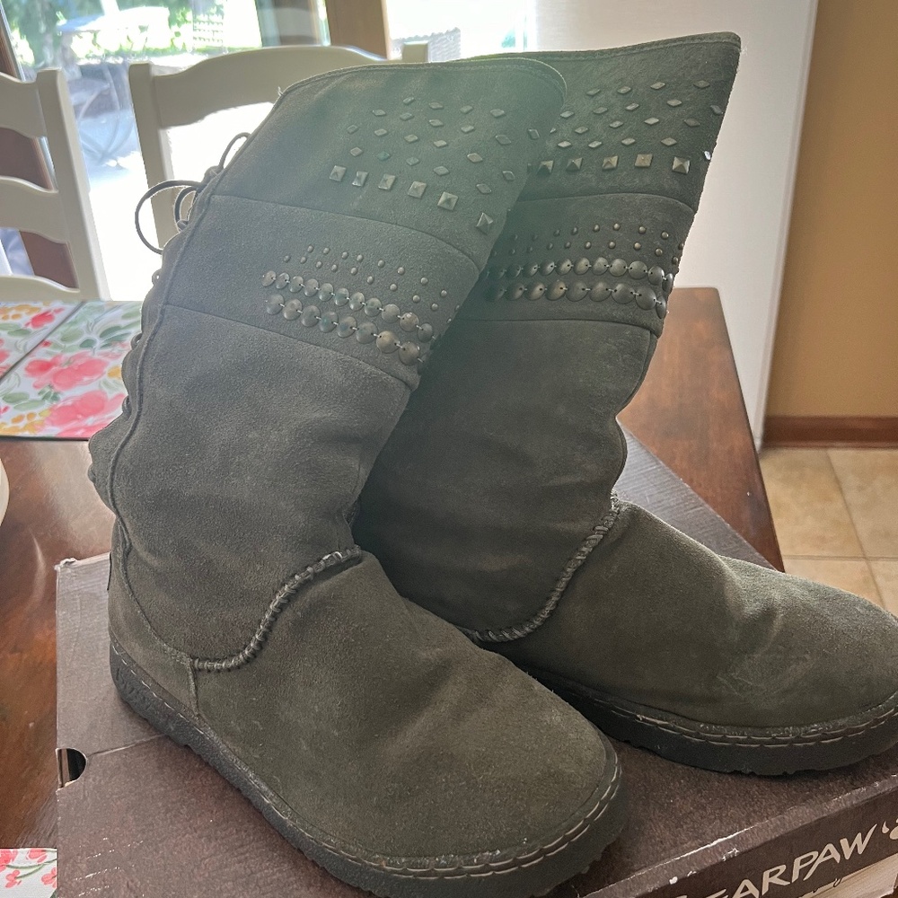 Bearpaw boots